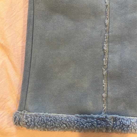 Vintage Blue Suede Vest - Picture 6 of 8